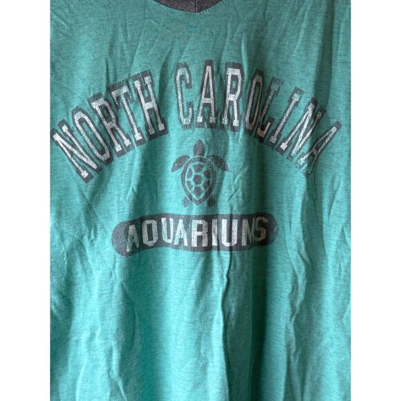 Jerzees North Carolina Aquariums V-Neck Tee XL Polyester Cotton Green Gray READ - Picture 2 of 10